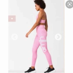  - Rosa prickiga tights från aimn använda ett fåtal gånger