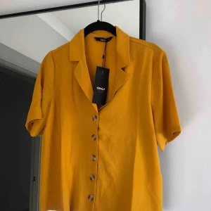  - Söt topp från ONLY 