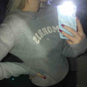  - Strl S Frakt tillkommer