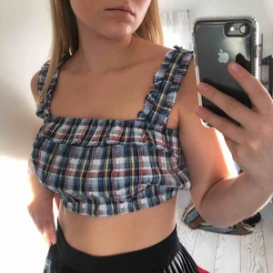  - Världens gulligaste topp från Urban outfitters som inte kom till anvönding, lappen är kvar! Nypris 40 euro! Frakt tillkommer 