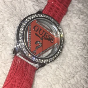  - Elegant och ny klocka. 