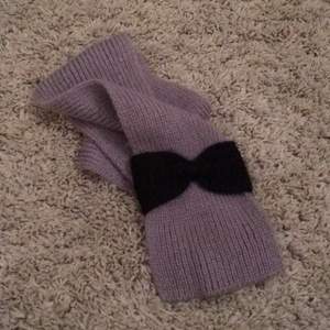Rules by Mary light purple scarf with black bow