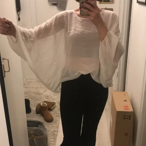 Blus - Vit blus funkyfit som ny! One size