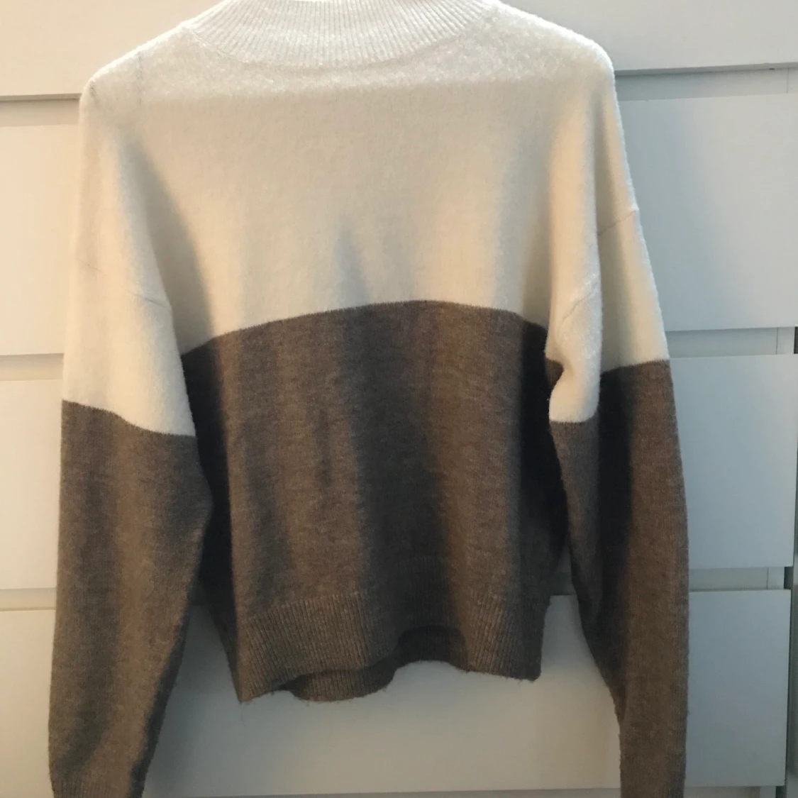 Stickad tröja