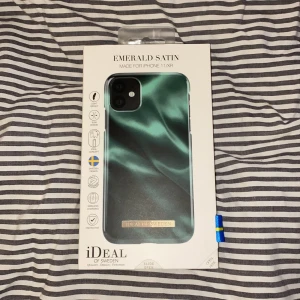 Ideal of sweden mobilskal till iPhone 11 - Helt nytt och oanvändt ideal of Sweden skal till iPhone 11. Kan mötas upp i Stockholm eller skicka men isf står köparen för frakten💕
