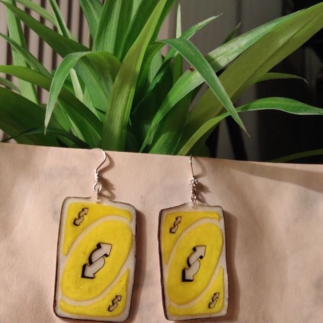 uno reverse örhängen :) - 90