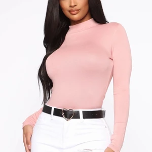 Rosa polotröja från FashionNova, storlek S - Använd max 5 gånger, storlek S.