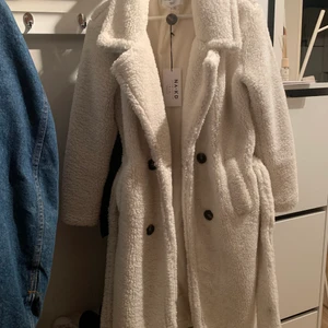 Jacka från NAKD - Helt oanvänd, prislappen kvar. 