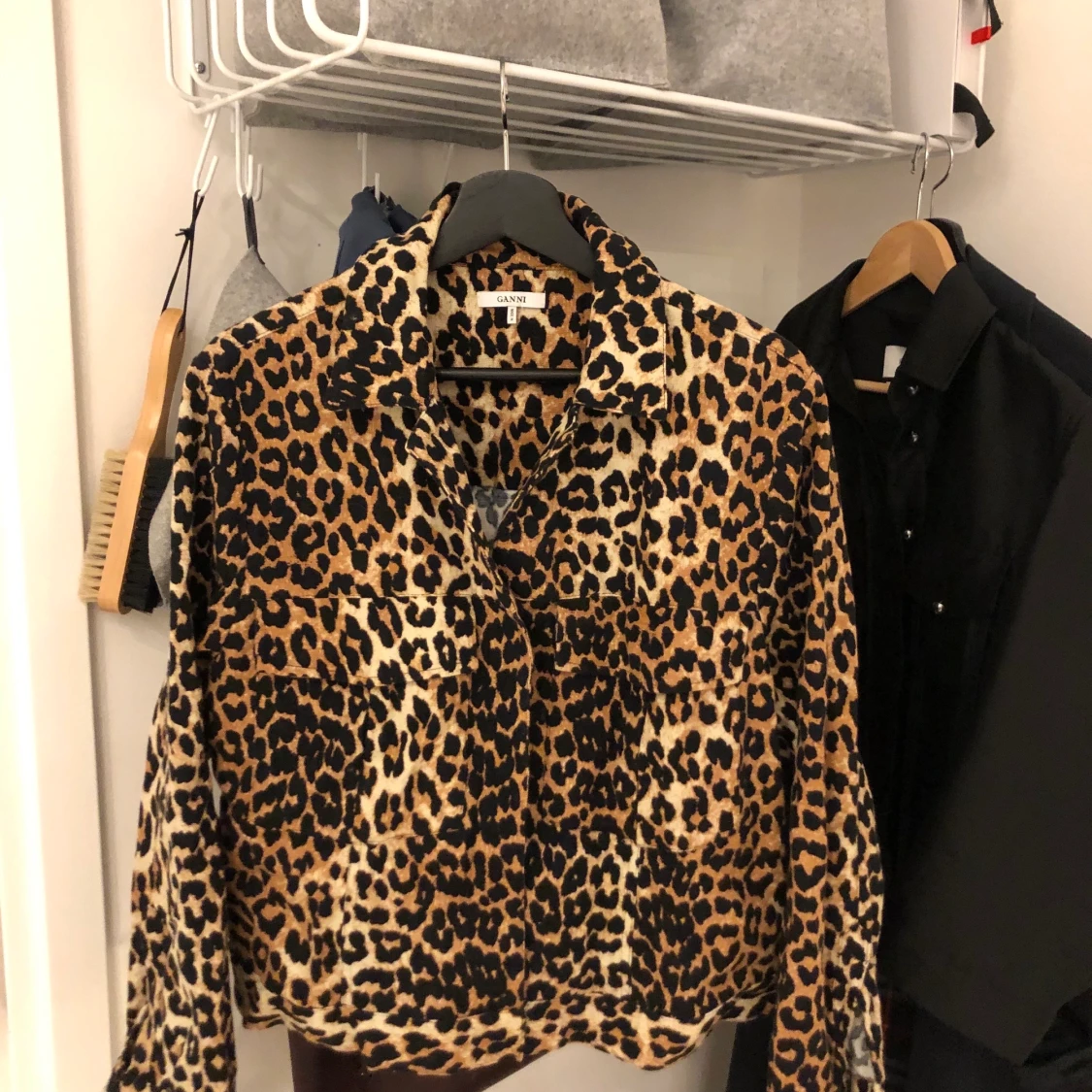 Oversize Ganni-jacka i leopard  - 90