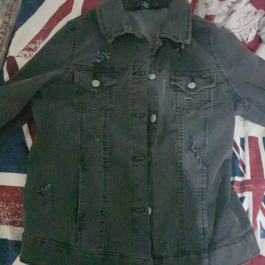 Jeans jacks med hål I  - 90