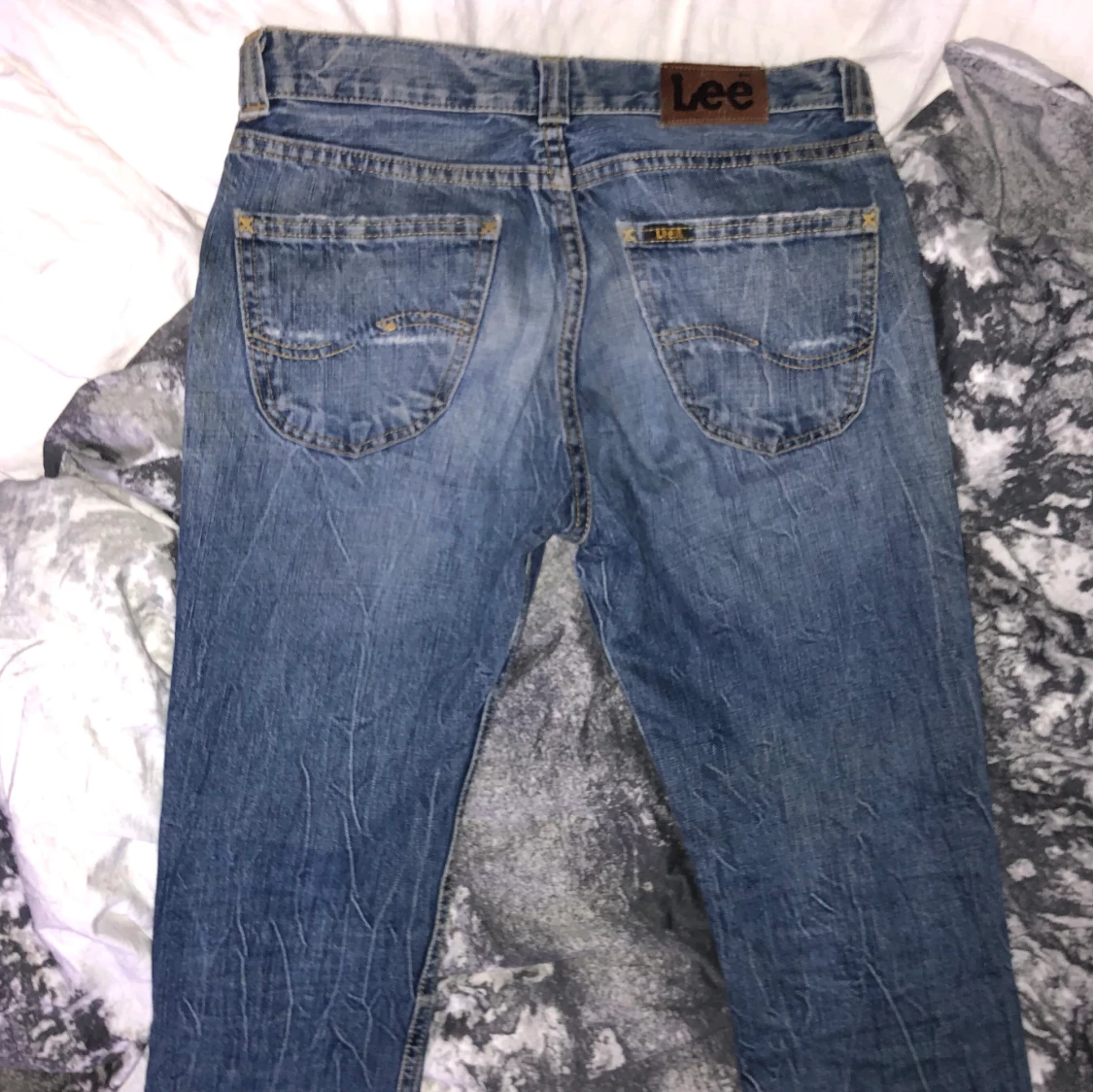 Blåa lee jeans - 91