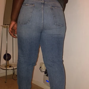 Jeans från fashionnova - Jeans från fashionnova 😊 aldrig använt
