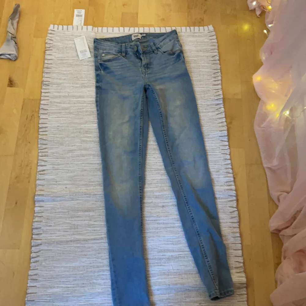 Jeans från lager 157 ljusblåa. Jeans & Byxor.