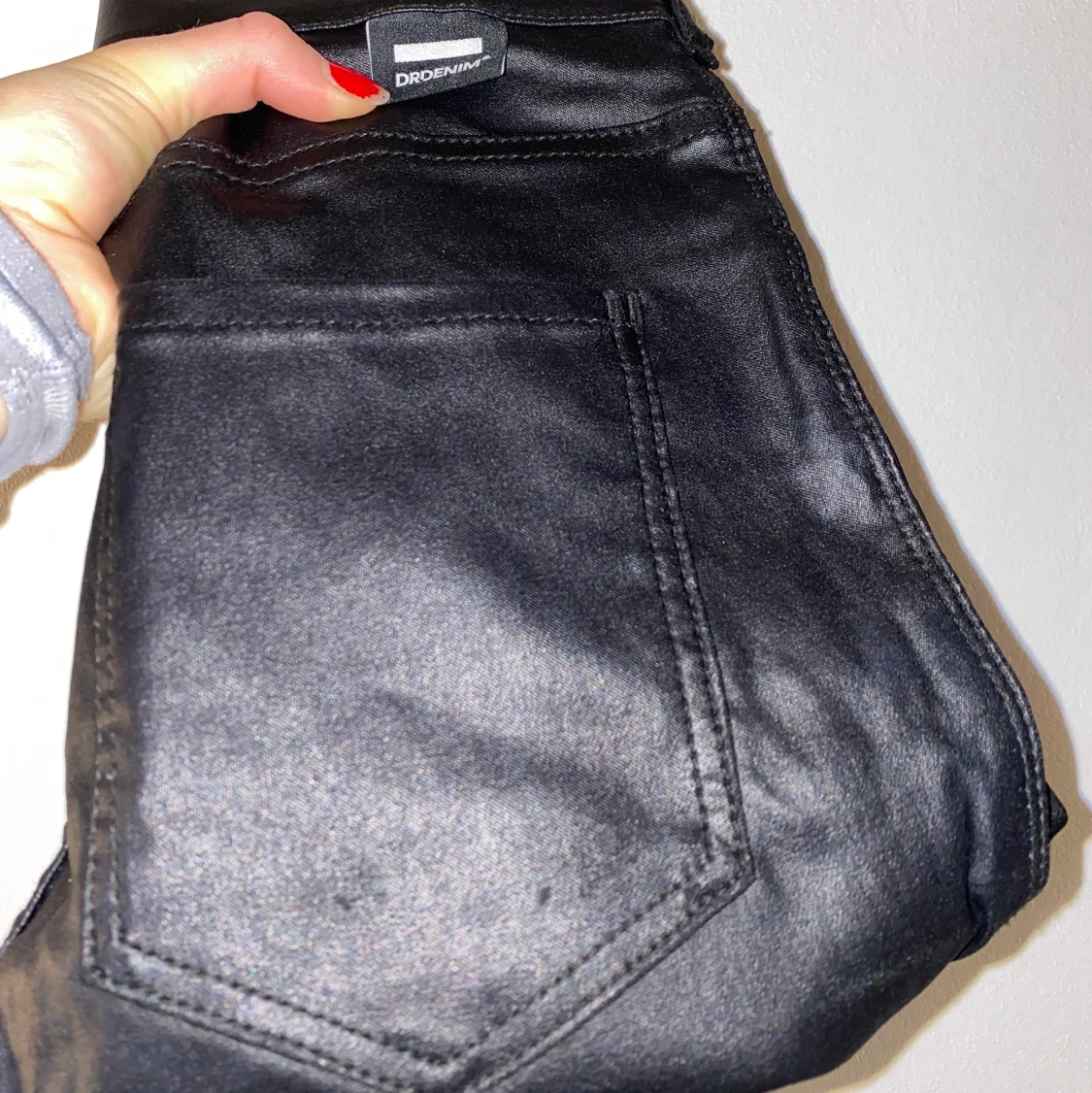 Svarta skinnbyxor - 91