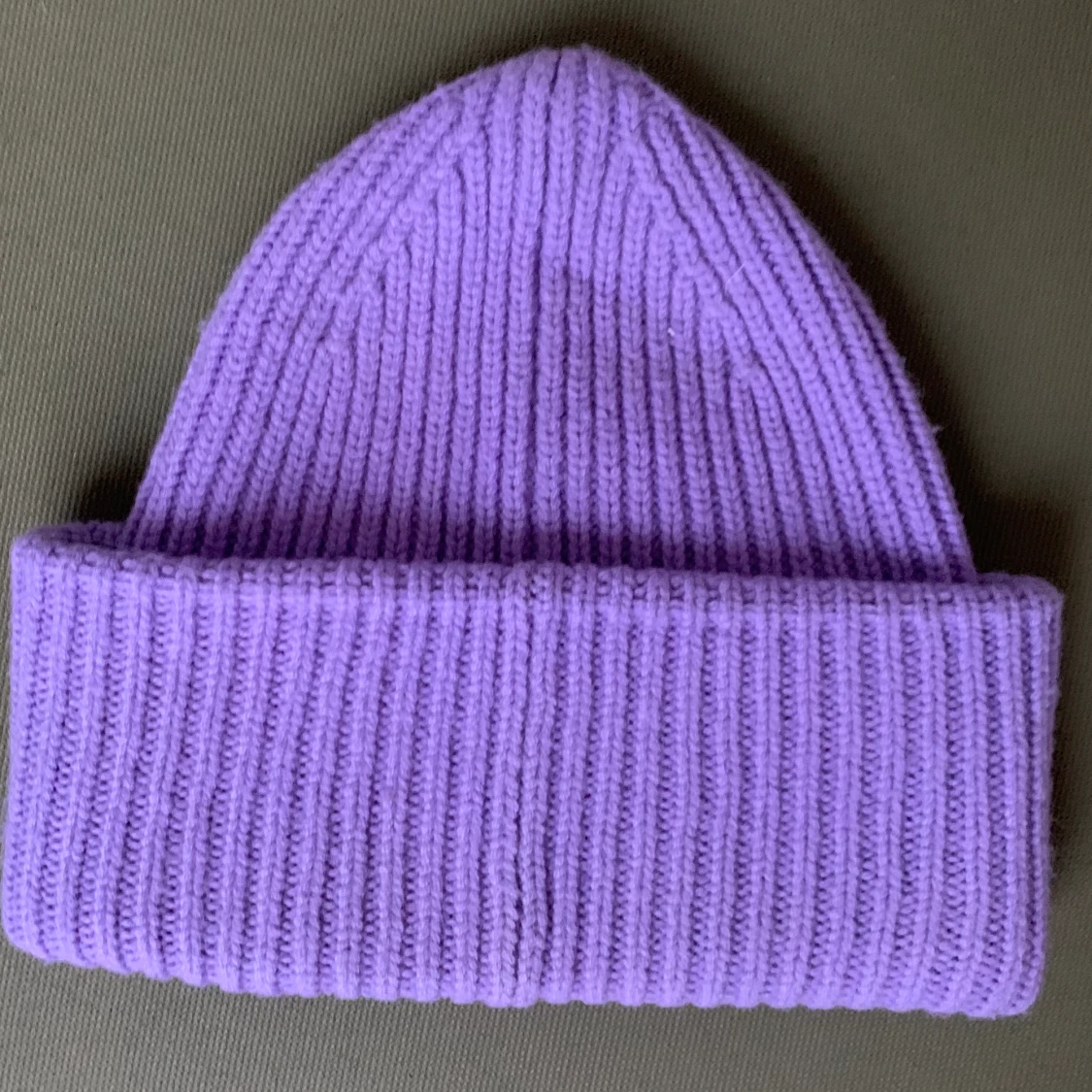 Acne mössa - 90