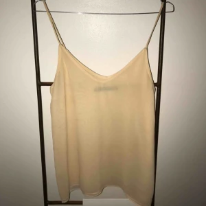  - Vackert linne från ZARA