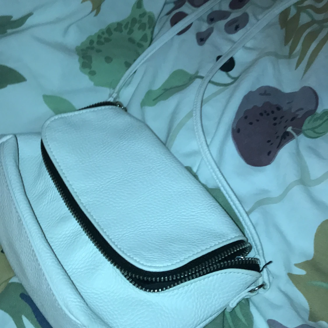 Oanvänd väska 30kr