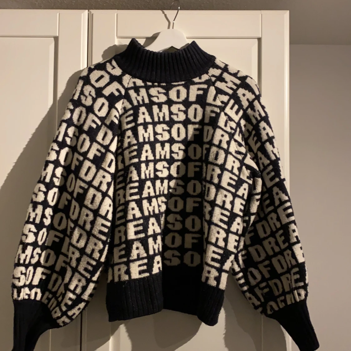 Stickad tröja från h&m