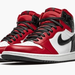 Jordan 1 snake skin  - DSWT !  Finns fler i olika Storlekar