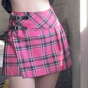 y2k kjol - köpt från Depop, går att justera. priset kan diskuteras