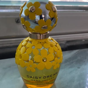 Marc Jacobs Daisy  parfym  - 50 ml