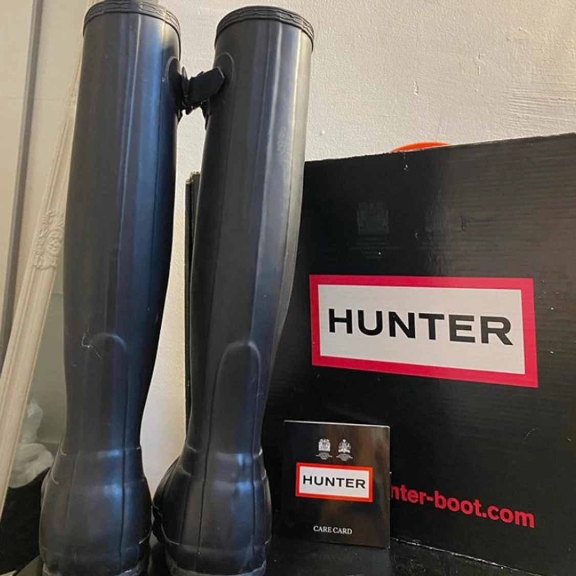 Hunter stövlar (äkta) storlek 37 liten i storleken  - 90