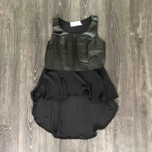  - Kort äkta Skinn topp med genomskinlig underdel