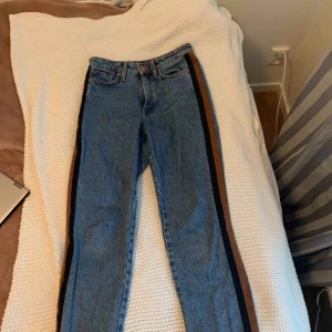  - Balla jeans byxor använda fåtal gånger! 
