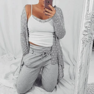  - Odd Molly inspirerad cardigan ifrån Vero Moda endast använd då jag tog bilden 