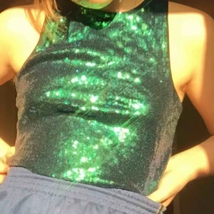  - Grönblått paljettlinne. Perfekt till fest. Endast testad. Bekvämt och strechigt.
