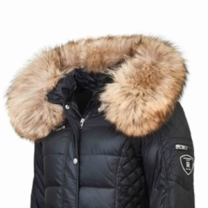  - Hej! Jag säljer nu min fina Rock and blue jacka i storlek XS/S, pälsen på jackan är äkta och fin!  Jackan är i ett fint skick utan några skador! Det är den längre modellen!  Nypris: 3 799kr Mitt pris: 1 500kr  Pris kan diskuteras vid snabb affär! 