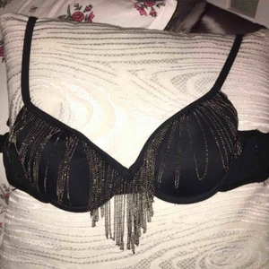  - Bh i storlek 70B. Använd 1-2 gånger. Säljes eftersom den inte kommer till användning.  • Köparen står för frakt!