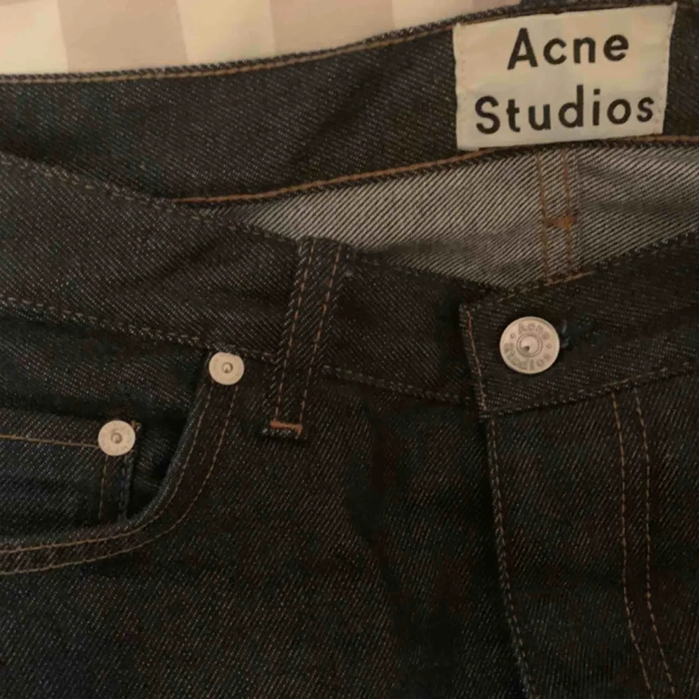 Acne Studios jeans . Jeans & Byxor.