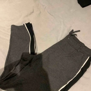  - Mjukare fin byxa ,strech