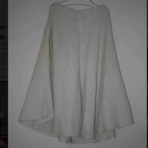  - Linne kjol, vintage, vadlång. Gissar storlek! 