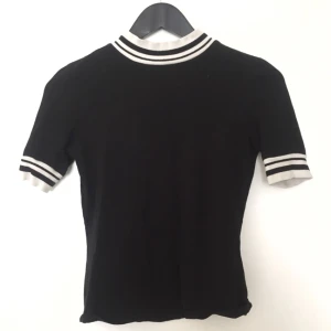  - Polo i fint skick +28 för frakt