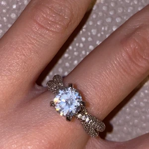 Silverring 925 - Säljer min silverring som jag fick som en present eftersom den är lite stor på min finger