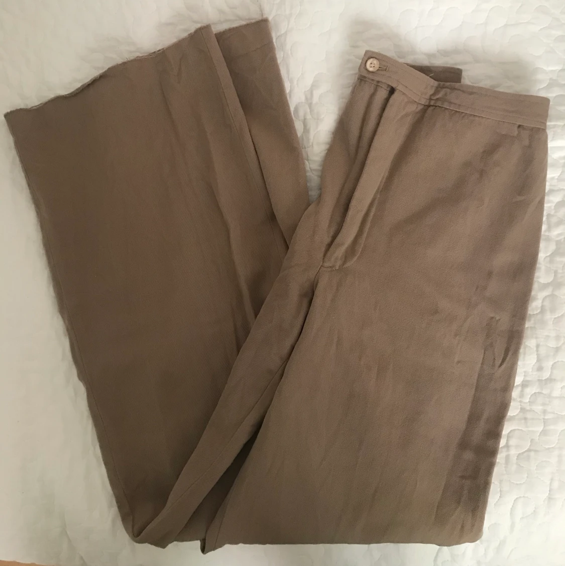 Beiga kostymbyxor  - 91