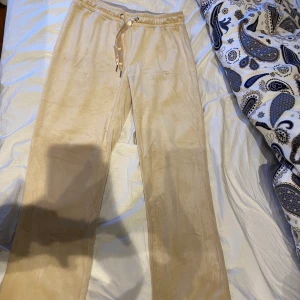 Mjukisbyxor - Dom väl kända Gina mjukisen, aldrig använt, som nya, frakt ingår i priset 