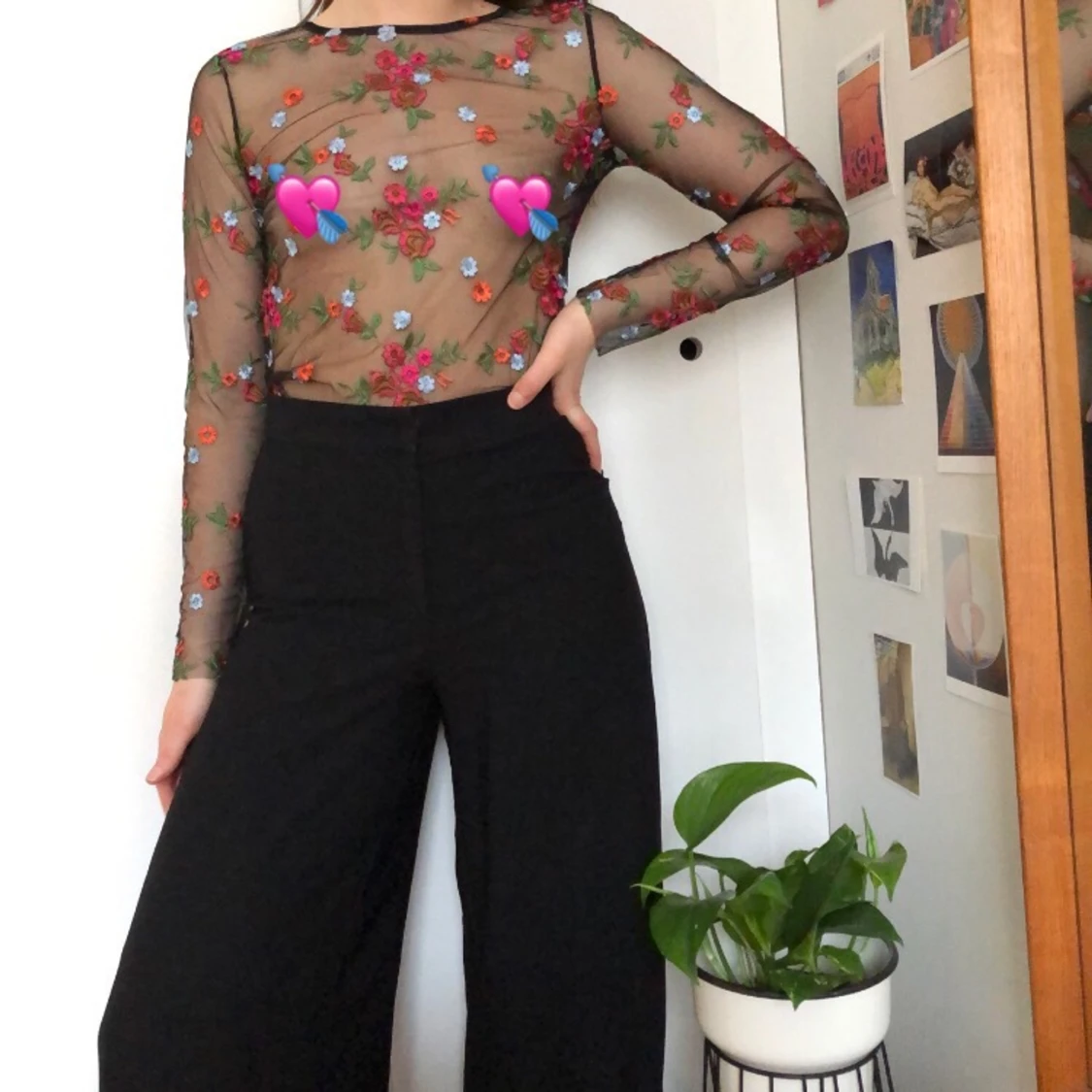 UO mesh/nättröja med brodyr - 91