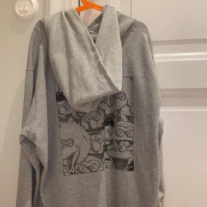 Hoodie med tryck - Skitcool hoodie med snyggt tryck