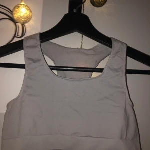 Sport topp (barn) - Storlek 158-164