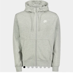 Grå nike kofta - Använder ej längre, pris kan diskuterad, lite oversized på xs