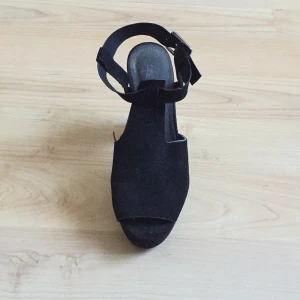  - Klackskor från hm knappt använda