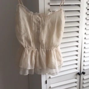  - Söt topp från bikbok 