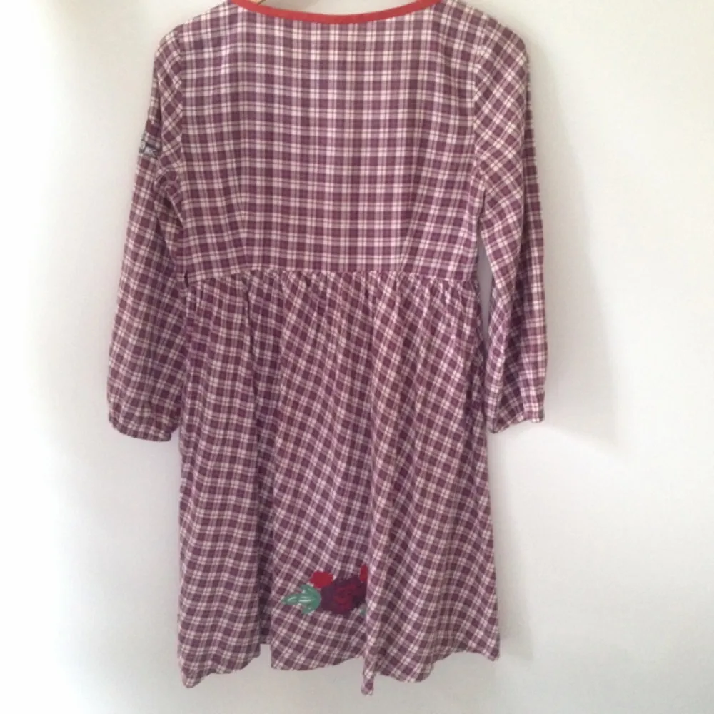 (Price is discussable)
Odd Molly, white/purple checked dress
Not used . Klänningar.