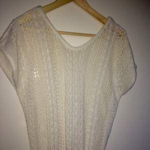 Used knitted (mesh) top