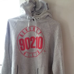  - Ett av de mysigaste plaggen jag ägt och väl använd hela våren 2014, men inte sliten! härlig mudd!