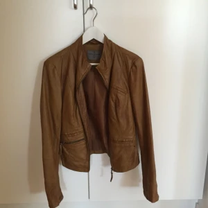  - Snygg skinnjacka i gott skick  