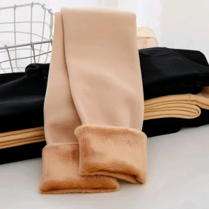 B -  Fin grunderna varma vanliga tights och har inteanvänd 🙃